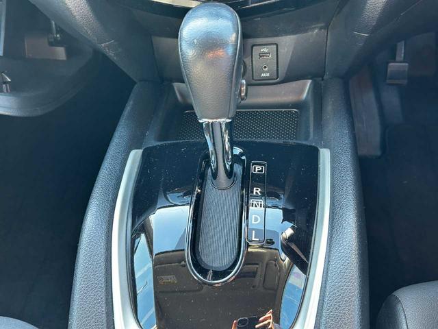 エクストレイル ２０Ｘ　エマージェンシーブレーキパッケージ　アラウンドビューモニター　インテリジェントパーキングアシスト　ルーフレール　クルーズコントロール　エマージェンシーブレーキ　フロント／バックソナー　踏み間違い防止アシスト　シートヒーター　オートライト（15枚目）