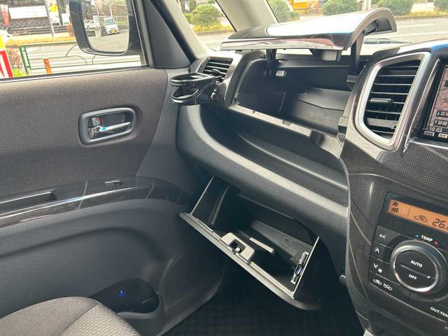 ☆キッズコーナー完備☆お子様連れの方でもゆったりとお車をご覧いただけます♪ご家族みんなで遊びに来てください☆