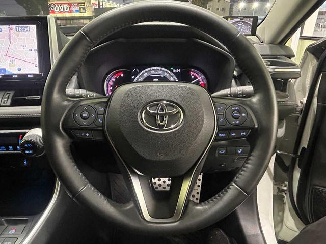 ＲＡＶ４ Ｇ　Ｚパッケージ　ワンオーナー　　サンルーフ　　モデリスタエアロ　パワーバックドア　クルコン　デジタルインナーミラー　　ハンドルヒーター　　レーンキープアシスト　シートヒーター　純正ナビ　　バックカメラ　前後ドラレコ（9枚目）