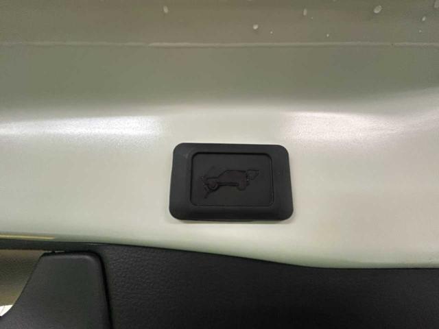 ＲＡＶ４ Ｇ　Ｚパッケージ　ワンオーナー　　サンルーフ　　モデリスタエアロ　パワーバックドア　クルコン　デジタルインナーミラー　　ハンドルヒーター　　レーンキープアシスト　シートヒーター　純正ナビ　　バックカメラ　前後ドラレコ（18枚目）
