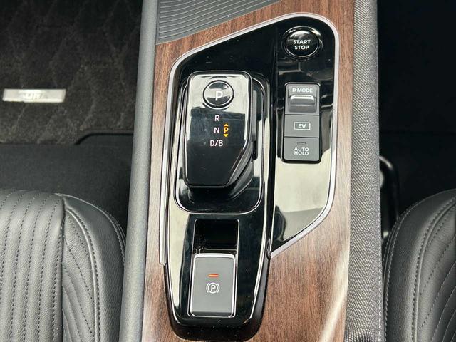 オーラ Ｇ　レザーエディション　ＢＯＳＥサウンドシステム　プロパイロット　２トーンカラー　インテリジェントアラウンドビューモニター　インテリジェントルームミラー　エマージェンシーブレーキ　本革シート　ＬＥＤヘッドライト　ＥＴＣ２．０（22枚目）