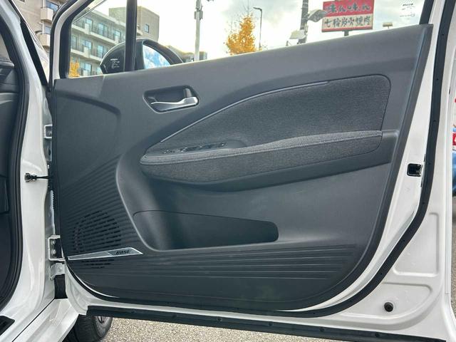 オーラ Ｇ　レザーエディション　ＢＯＳＥサウンドシステム　プロパイロット　２トーンカラー　インテリジェントアラウンドビューモニター　インテリジェントルームミラー　エマージェンシーブレーキ　本革シート　ＬＥＤヘッドライト　ＥＴＣ２．０（28枚目）