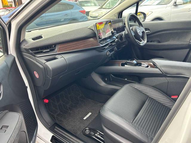 オーラ Ｇ　レザーエディション　ＢＯＳＥサウンドシステム　プロパイロット　２トーンカラー　インテリジェントアラウンドビューモニター　インテリジェントルームミラー　エマージェンシーブレーキ　本革シート　ＬＥＤヘッドライト　ＥＴＣ２．０（32枚目）