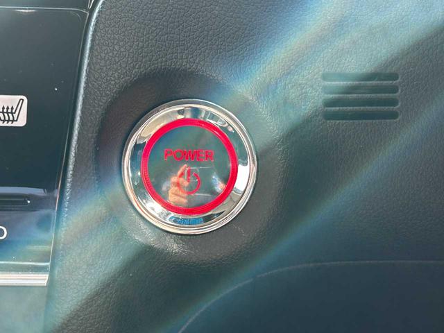 ������������ŉ񂷂Ȃǂ̑���������Ƃ��G���W������������@�\�ł��B