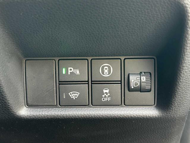 フィット ｅ：ＨＥＶクロスター　ホンダセンシング　アダプティブクルーズコントロール　オートハイビーム　オートライト　ワンオーナー　禁煙車　Ｂｌｕｅｔｏｏｔｈ　ＬＥＤヘッドライト　ＥＴＣ　ドライブレコーダー（10枚目）
