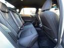 後部座席も気になるようなキズ・汚れやへたり等、大きなダメージはなく、良好な状態です。