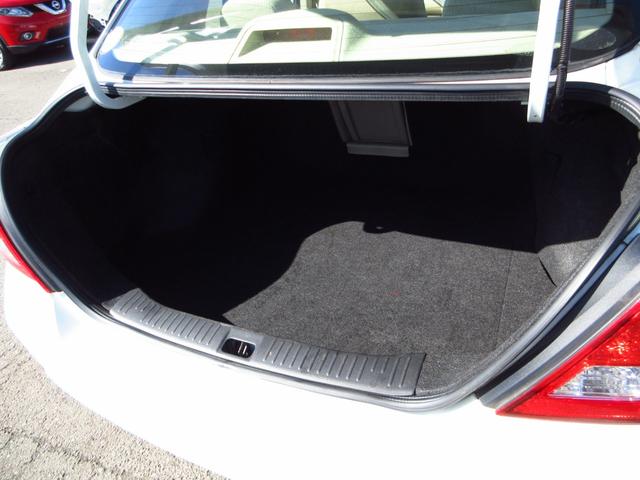 ティーダラティオ １５Ｍ　ＦＯＵＲ　パートタイム４ＷＤ　ナビ　テレビ　ＣＤ　ＥＴＣ　Ｂカメラ　インテリキー　オートエアコン　オートライト　革巻きステアリング　電格ミラー　ドアバイザー　予備キー（33枚目）