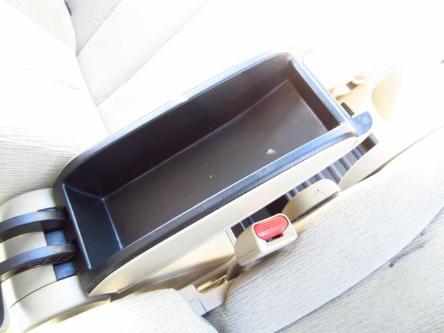 ティーダラティオ １５Ｍ　ＦＯＵＲ　パートタイム４ＷＤ　ナビ　テレビ　ＣＤ　ＥＴＣ　Ｂカメラ　インテリキー　オートエアコン　オートライト　革巻きステアリング　電格ミラー　ドアバイザー　予備キー（42枚目）