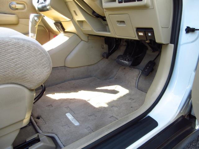 ティーダラティオ １５Ｍ　ＦＯＵＲ　パートタイム４ＷＤ　ナビ　テレビ　ＣＤ　ＥＴＣ　Ｂカメラ　インテリキー　オートエアコン　オートライト　革巻きステアリング　電格ミラー　ドアバイザー　予備キー（46枚目）