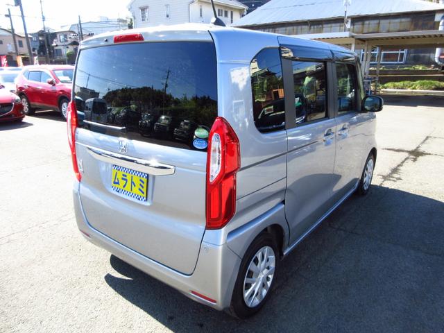 Ｎ－ＢＯＸ Ｇホンダセンシング　大型ナビ　フルセグ　ブルートゥース　ＥＴＣ　Ｂカメラ　クルーズコントロール　ＬＥＤオートライト　社外サブウーファー　スマートキー　ＬＥＤオートライト　リアソナー　ドアバイザー　プライバシーガラス（8枚目）