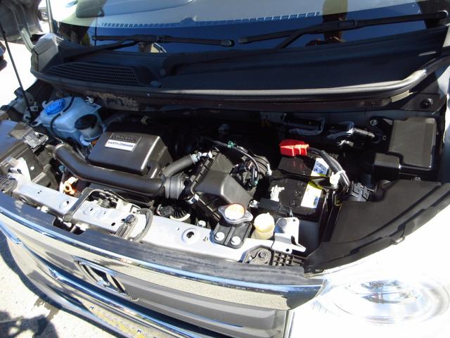 Ｎ－ＢＯＸ Ｇホンダセンシング　大型ナビ　フルセグ　ブルートゥース　ＥＴＣ　Ｂカメラ　クルーズコントロール　ＬＥＤオートライト　社外サブウーファー　スマートキー　ＬＥＤオートライト　リアソナー　ドアバイザー　プライバシーガラス（12枚目）