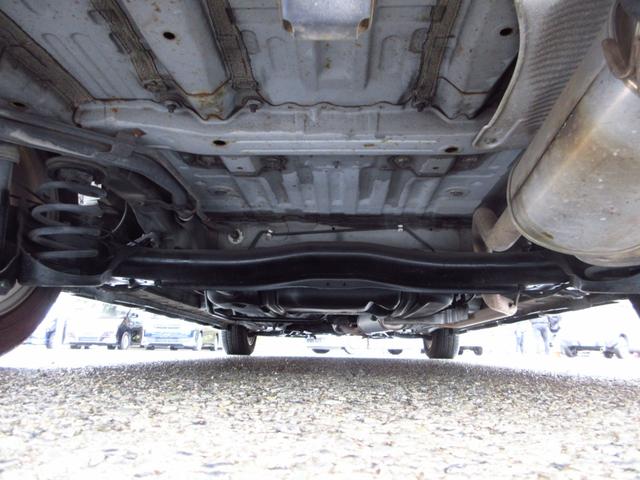 フリード Ｇ　エアロ　ジャストセレクション　７人乗り　ナビ　テレビ　ＥＴＣ　Ｂカメラ　左パワースライドドア　純正エアロ　純正アルミ　ＨＩＤオートライト　オートエアコン　ステアリモコン　キーレスキー　プライバシーガラス　取説　保証書（14枚目）