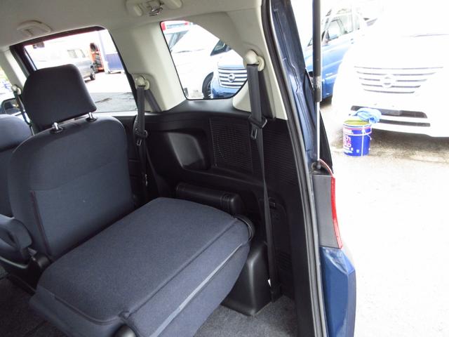 フリード Ｇ　エアロ　ジャストセレクション　７人乗り　ナビ　テレビ　ＥＴＣ　Ｂカメラ　左パワースライドドア　純正エアロ　純正アルミ　ＨＩＤオートライト　オートエアコン　ステアリモコン　キーレスキー　プライバシーガラス　取説　保証書（34枚目）