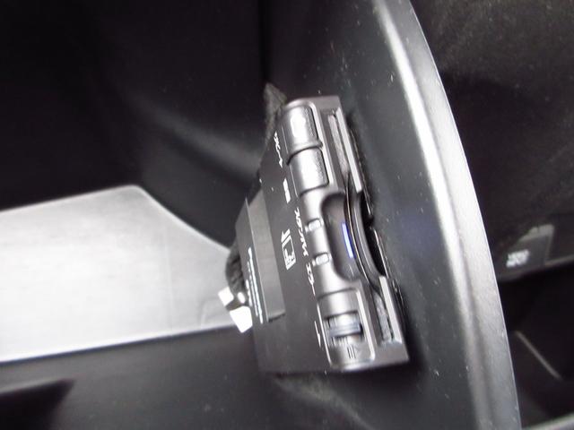 フリード Ｇ　エアロ　ジャストセレクション　７人乗り　ナビ　テレビ　ＥＴＣ　Ｂカメラ　左パワースライドドア　純正エアロ　純正アルミ　ＨＩＤオートライト　オートエアコン　ステアリモコン　キーレスキー　プライバシーガラス　取説　保証書（42枚目）