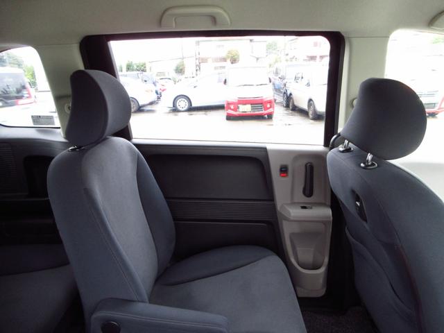 フリード Ｇ　エアロ　ジャストセレクション　７人乗り　ナビ　テレビ　ＥＴＣ　Ｂカメラ　左パワースライドドア　純正エアロ　純正アルミ　ＨＩＤオートライト　オートエアコン　ステアリモコン　キーレスキー　プライバシーガラス　取説　保証書（53枚目）