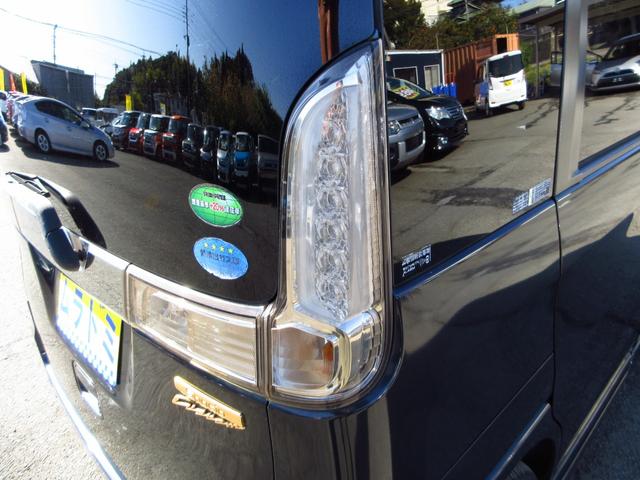 スペーシアカスタム ＴＳ　ターボ　ナビ　フルセグ　ＥＴＣ　Ｂカメラ　両側パワースライドドア　衝突軽減ブレーキ　純正エアロ　社外アルミ　シートカバー　アイドリングストップ　リアスモークフィルム　ＨＩＤオートライト　フォグ（19枚目）