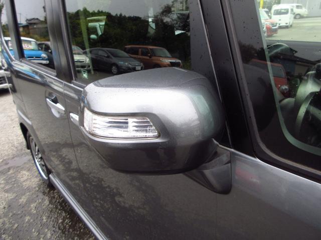 N-BOXカスタム G・ターボパッケージ ターボ ナビ テレビ ETC Bカメラ 両側パワースライドドア クルーズコントロール パドルシフト 革巻きステアリング 純正エアロ 純正アルミ HIDオートライト フォグ スマートキー 保証書(17枚目)