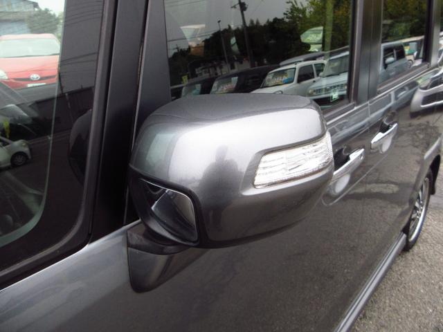 N-BOXカスタム G・ターボパッケージ ターボ ナビ テレビ ETC Bカメラ 両側パワースライドドア クルーズコントロール パドルシフト 革巻きステアリング 純正エアロ 純正アルミ HIDオートライト フォグ スマートキー 保証書(18枚目)