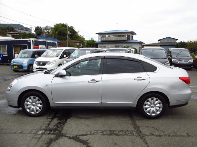 ブルーバードシルフィ ２０Ｓ　ナビ　テレビ　ブルートゥース　ＣＤ　ＤＶＤ　Ｂカメラ　インテリキー　オートエアコン　オートライト　フォグ　リアスモークフィルム　ドアバイザー　急発進防止システム　スペアキー（5枚目）