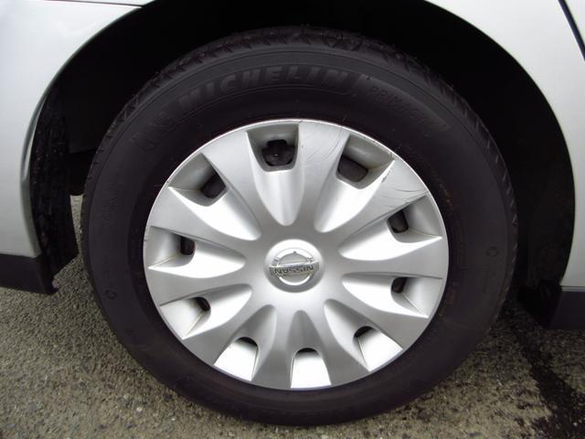 ブルーバードシルフィ ２０Ｓ　ナビ　テレビ　ブルートゥース　ＣＤ　ＤＶＤ　Ｂカメラ　インテリキー　オートエアコン　オートライト　フォグ　リアスモークフィルム　ドアバイザー　急発進防止システム　スペアキー（22枚目）