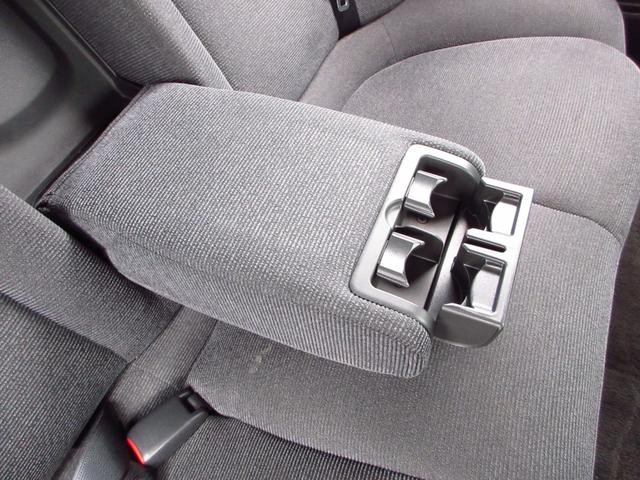 ブルーバードシルフィ ２０Ｓ　ナビ　テレビ　ブルートゥース　ＣＤ　ＤＶＤ　Ｂカメラ　インテリキー　オートエアコン　オートライト　フォグ　リアスモークフィルム　ドアバイザー　急発進防止システム　スペアキー（26枚目）