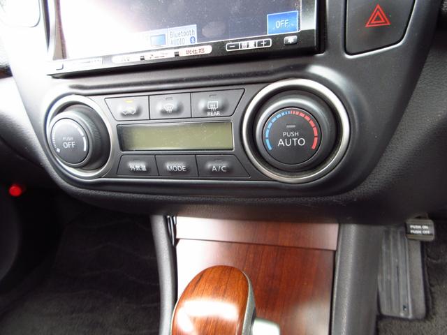 ブルーバードシルフィ ２０Ｓ　ナビ　テレビ　ブルートゥース　ＣＤ　ＤＶＤ　Ｂカメラ　インテリキー　オートエアコン　オートライト　フォグ　リアスモークフィルム　ドアバイザー　急発進防止システム　スペアキー（37枚目）