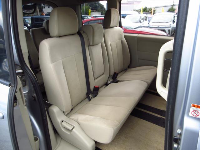 デリカＤ：５ Ｇ　パワーパッケージ　雹害車　パートタイム４ＷＤ　ツートン　大型ナビ　フルセグ　ＥＴＣ　Ｂカメラ　フリップダウンモニター　両側パワースライドドア　パドルシフト　クルーズコントロール　純正アルミ　ＨＩＤオートライト　フォグ（25枚目）