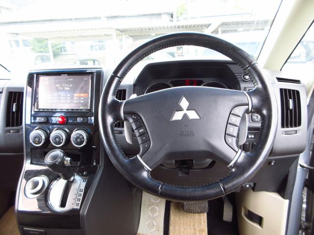 デリカＤ：５ Ｇ　パワーパッケージ　雹害車　パートタイム４ＷＤ　ツートン　大型ナビ　フルセグ　ＥＴＣ　Ｂカメラ　フリップダウンモニター　両側パワースライドドア　パドルシフト　クルーズコントロール　純正アルミ　ＨＩＤオートライト　フォグ（40枚目）