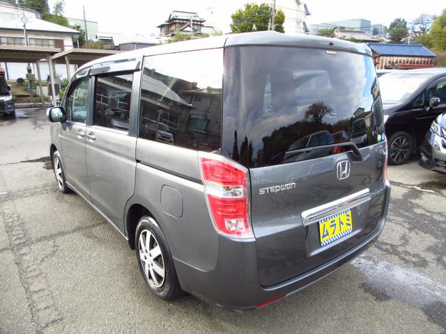 ステップワゴン G Lパッケージ ナビ テレビ ETC Bカメラ フリップダウンモニター 両側パワースライドドア キーレス オートエアコン ステアリモコン ECON プライバシーガラス ドアバイザー タイミングチェーン(5枚目)