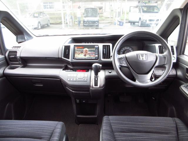 ステップワゴン G Lパッケージ ナビ テレビ ETC Bカメラ フリップダウンモニター 両側パワースライドドア キーレス オートエアコン ステアリモコン ECON プライバシーガラス ドアバイザー タイミングチェーン(16枚目)