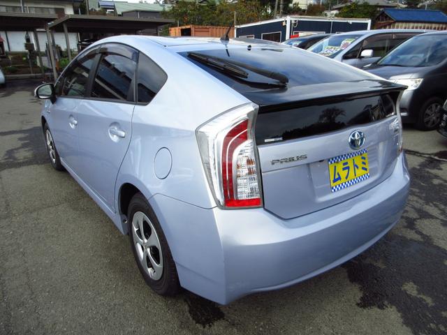 プリウス Ｓ　後期型　ナビ　フルセグ　ＥＴＣ　Ｂカメラ　前後ドライブレコーダー　純正アルミ　ＨＩＤオートライト　リアスモークフィルム　カーテンエアバッグ　トノカバー　ステアリモコン　取説　保証書（6枚目）