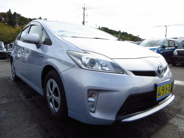 プリウス Ｓ　後期型　ナビ　フルセグ　ＥＴＣ　Ｂカメラ　前後ドライブレコーダー　純正アルミ　ＨＩＤオートライト　リアスモークフィルム　カーテンエアバッグ　トノカバー　ステアリモコン　取説　保証書（10枚目）