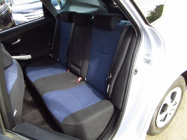 プリウス Ｓ　後期型　ナビ　フルセグ　ＥＴＣ　Ｂカメラ　前後ドライブレコーダー　純正アルミ　ＨＩＤオートライト　リアスモークフィルム　カーテンエアバッグ　トノカバー　ステアリモコン　取説　保証書（29枚目）