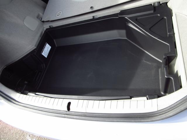 プリウス Ｓ　後期型　ナビ　フルセグ　ＥＴＣ　Ｂカメラ　前後ドライブレコーダー　純正アルミ　ＨＩＤオートライト　リアスモークフィルム　カーテンエアバッグ　トノカバー　ステアリモコン　取説　保証書（33枚目）