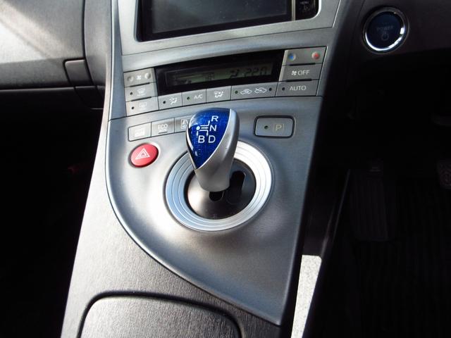 プリウス Ｓ　後期型　ナビ　フルセグ　ＥＴＣ　Ｂカメラ　前後ドライブレコーダー　純正アルミ　ＨＩＤオートライト　リアスモークフィルム　カーテンエアバッグ　トノカバー　ステアリモコン　取説　保証書（41枚目）