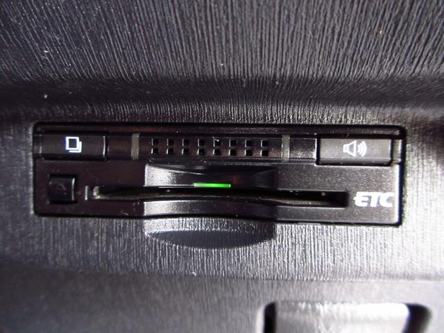 プリウス Ｓ　後期型　ナビ　フルセグ　ＥＴＣ　Ｂカメラ　前後ドライブレコーダー　純正アルミ　ＨＩＤオートライト　リアスモークフィルム　カーテンエアバッグ　トノカバー　ステアリモコン　取説　保証書（44枚目）