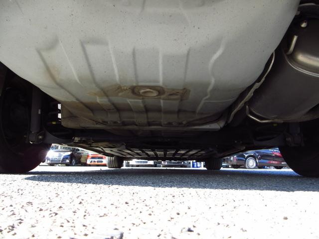 フィットシャトルハイブリッド ハイブリッド・スマートセレクション コンビシート ナビ テレビ ETC Bカメラ クルーズコントロール スマートキー 助手席回転シート 革巻きステアリング HIDオートライト フォグ オートエアコン ステアリモコン ECON 保証書(14枚目)