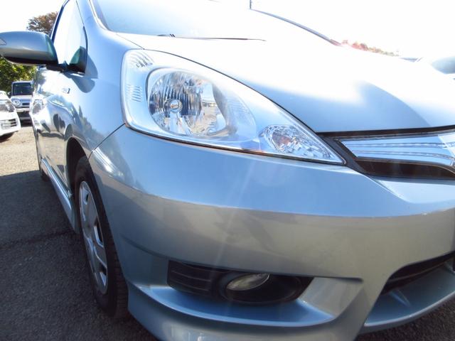 フィットシャトルハイブリッド ハイブリッド・スマートセレクション コンビシート ナビ テレビ ETC Bカメラ クルーズコントロール スマートキー 助手席回転シート 革巻きステアリング HIDオートライト フォグ オートエアコン ステアリモコン ECON 保証書(15枚目)