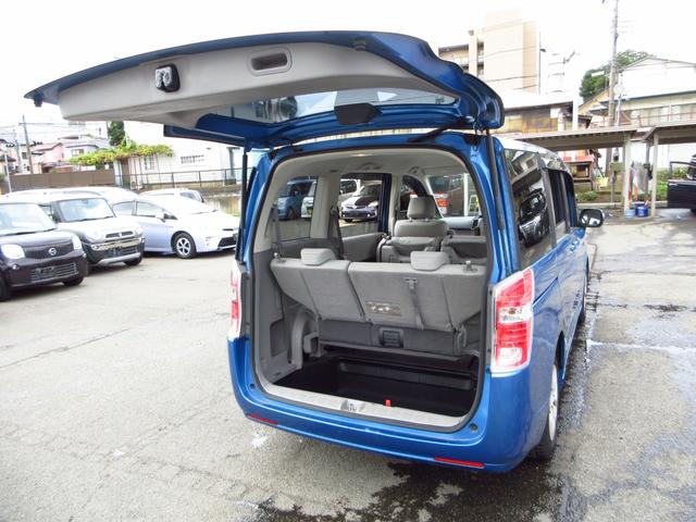 ステップワゴン G Lパッケージ 雹害車 ナビ テレビ ブルートゥース ETC Bカメラ 両側パワースライドドア キーレス 予備キー ECON プライバシーガラス ドアバイザー 電格ミラー(13枚目)