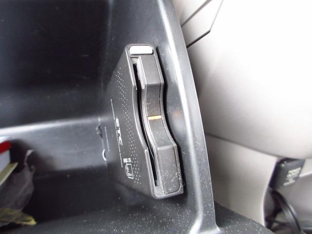 ステップワゴン G Lパッケージ 雹害車 ナビ テレビ ブルートゥース ETC Bカメラ 両側パワースライドドア キーレス 予備キー ECON プライバシーガラス ドアバイザー 電格ミラー(17枚目)