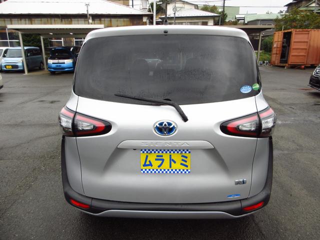 シエンタ ハイブリッドＧ　衝突軽減ブレーキ　７人乗り　ナビ　テレビ　ブルートゥース　ＥＴＣ　Ｂカメラ　両側パワースライドドア　ＬＥＤオートライト　フォグ　スマートキー　オートエアコン　プライバシーガラス　ドアバイザー（7枚目）