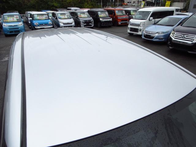 シエンタ ハイブリッドＧ　衝突軽減ブレーキ　７人乗り　ナビ　テレビ　ブルートゥース　ＥＴＣ　Ｂカメラ　両側パワースライドドア　ＬＥＤオートライト　フォグ　スマートキー　オートエアコン　プライバシーガラス　ドアバイザー（11枚目）