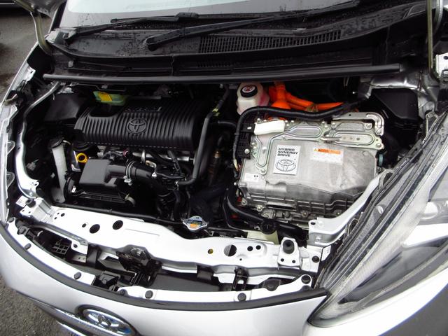 シエンタ ハイブリッドＧ　衝突軽減ブレーキ　７人乗り　ナビ　テレビ　ブルートゥース　ＥＴＣ　Ｂカメラ　両側パワースライドドア　ＬＥＤオートライト　フォグ　スマートキー　オートエアコン　プライバシーガラス　ドアバイザー（12枚目）