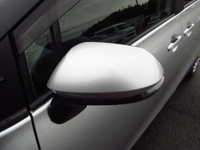 シエンタ ハイブリッドＧ　衝突軽減ブレーキ　７人乗り　ナビ　テレビ　ブルートゥース　ＥＴＣ　Ｂカメラ　両側パワースライドドア　ＬＥＤオートライト　フォグ　スマートキー　オートエアコン　プライバシーガラス　ドアバイザー（18枚目）