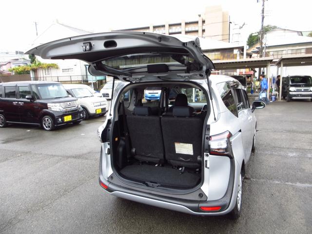 シエンタ ハイブリッドＧ　衝突軽減ブレーキ　７人乗り　ナビ　テレビ　ブルートゥース　ＥＴＣ　Ｂカメラ　両側パワースライドドア　ＬＥＤオートライト　フォグ　スマートキー　オートエアコン　プライバシーガラス　ドアバイザー（32枚目）