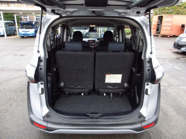 シエンタ ハイブリッドＧ　衝突軽減ブレーキ　７人乗り　ナビ　テレビ　ブルートゥース　ＥＴＣ　Ｂカメラ　両側パワースライドドア　ＬＥＤオートライト　フォグ　スマートキー　オートエアコン　プライバシーガラス　ドアバイザー（33枚目）