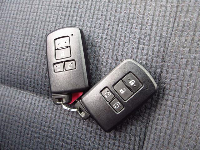 シエンタ ハイブリッドＧ　衝突軽減ブレーキ　７人乗り　ナビ　テレビ　ブルートゥース　ＥＴＣ　Ｂカメラ　両側パワースライドドア　ＬＥＤオートライト　フォグ　スマートキー　オートエアコン　プライバシーガラス　ドアバイザー（57枚目）