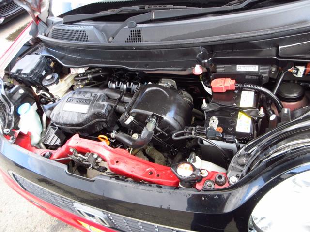 N-ONE プレミアム ツアラー・Lパッケージ ターボ ツートンカラー ディスプレイオーディオ HDMI CD Bカメラ 革巻きステアリング 純正アルミ リアスポイラー HIDオートライト フォグ スマートキー オートエアコン カーテンエアバッグ(12枚目)