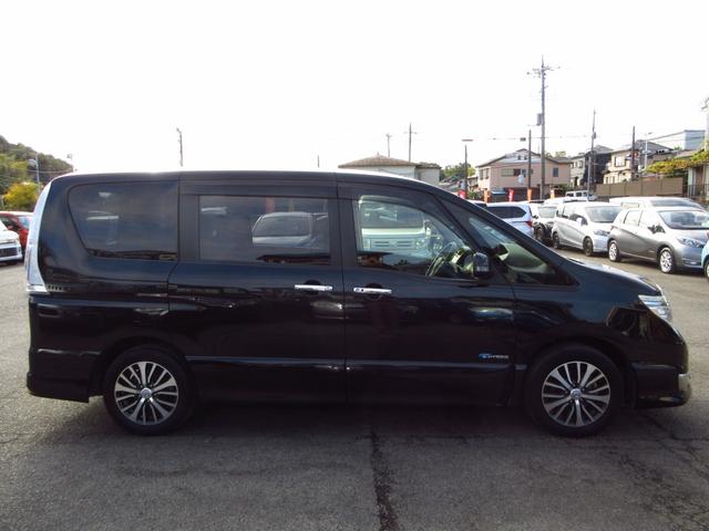 セレナ ハイウェイスターＳ－ＨＶアドバンスドセーフティパック　後期型　大型ナビ　フルセグ　ＥＴＣ　全周囲カメラ　両側パワースライドドア　フリップダウンモニター　純正エアロ　純正アルミ　ＬＥＤオートライト　フォグ　前後ソナー　インテリキー　クルーズコントロール（9枚目）