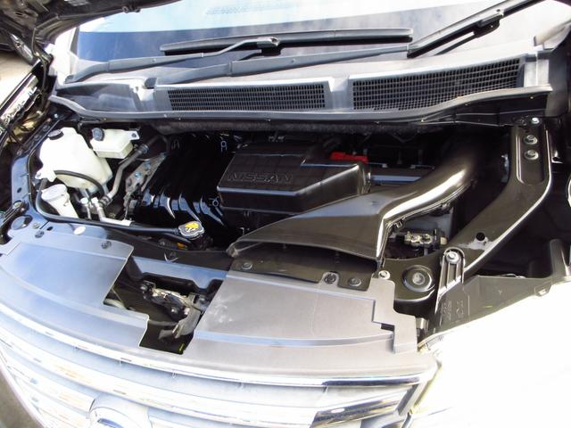 セレナ ハイウェイスターＳ－ＨＶアドバンスドセーフティパック　後期型　大型ナビ　フルセグ　ＥＴＣ　全周囲カメラ　両側パワースライドドア　フリップダウンモニター　純正エアロ　純正アルミ　ＬＥＤオートライト　フォグ　前後ソナー　インテリキー　クルーズコントロール（12枚目）